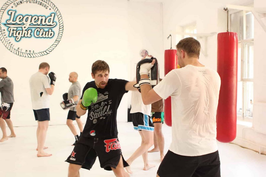 Клуб легенда санкт петербург. Legend Fight Club наб канала Грибоедова 7. Клуб бокса СПБ. Секции кикбоксинга в СПБ. Клубы тайского бокса в СПБ.